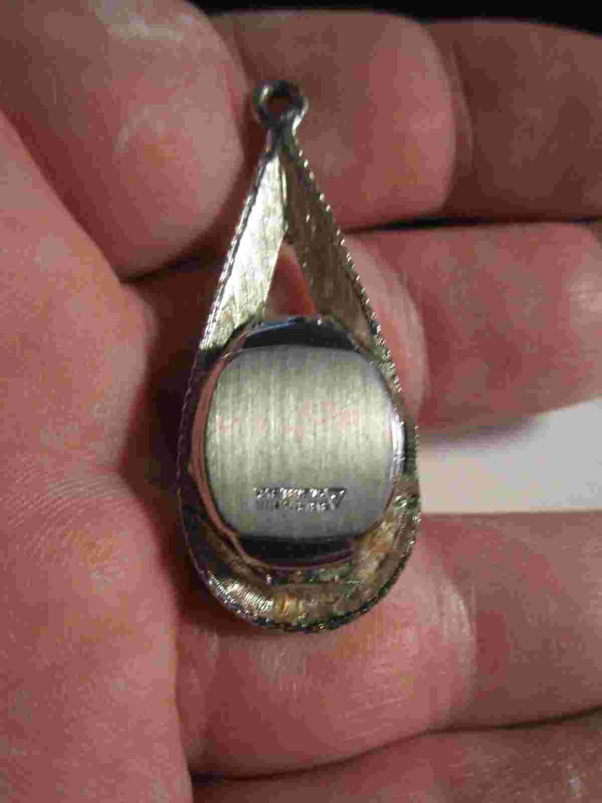 VINTAGE BELFORTE WIND UP WATCH PENDANT 17 JEWELS COVERED IN CRYSTALS - BBA38A