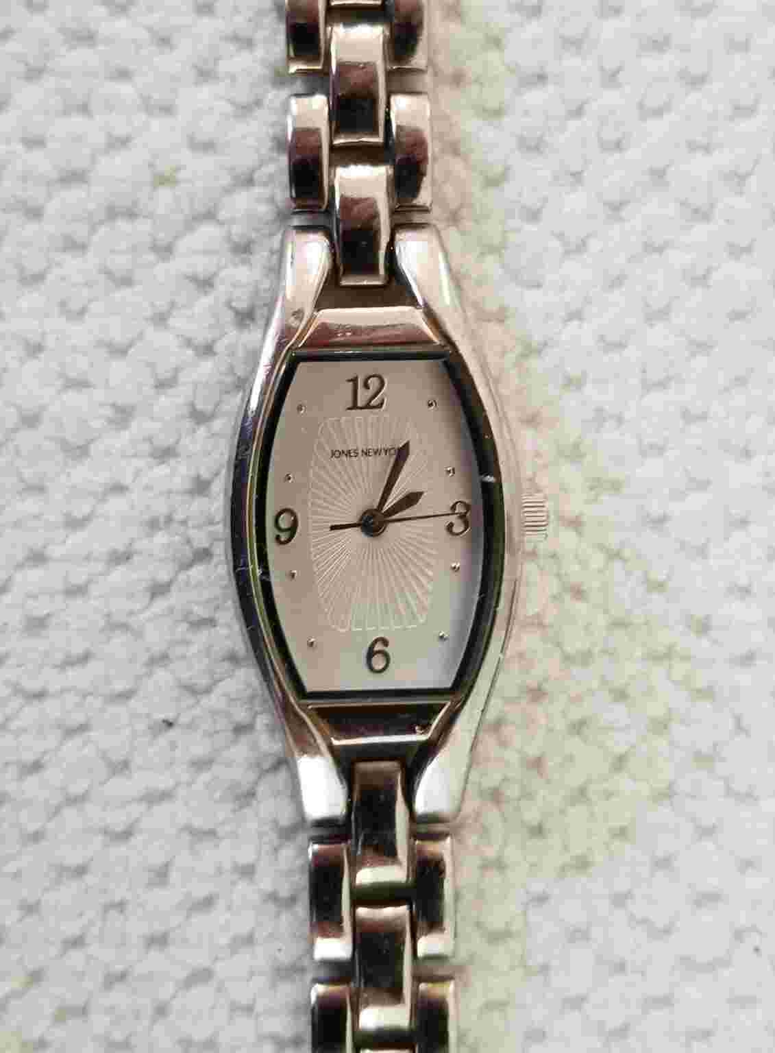 Jones New York Silver Tone Watch JY1039 Starburst Dial Link Band 6" New Battery