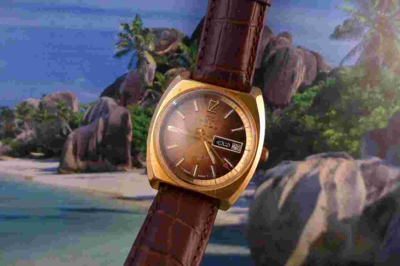 Classic, Elegant TELL Gold Plate  Men's Day/Date Automatic 37mm