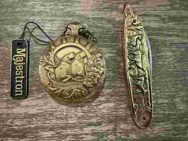 Vintage Majestron Hunting Themed Pocket Watch & Knife Deer Design