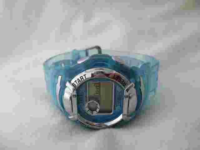 Lei Digital Wristwatch with a Buckle Band