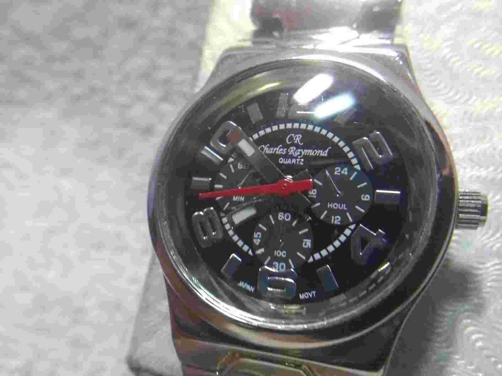 Charles Raymond Quartz Watch Silver Bracelet V0730L New Bat Works Great