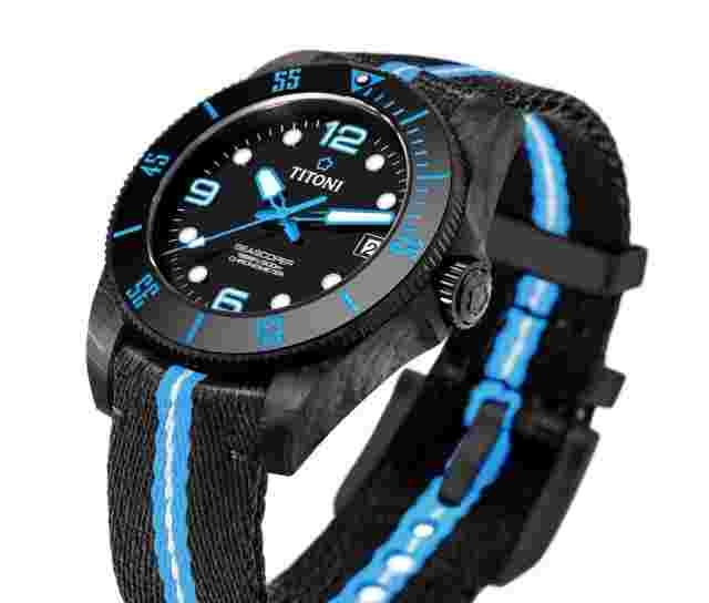 Titoni Seascoper 600 CarbonTech (42mm) 83600 CBL-T3-256