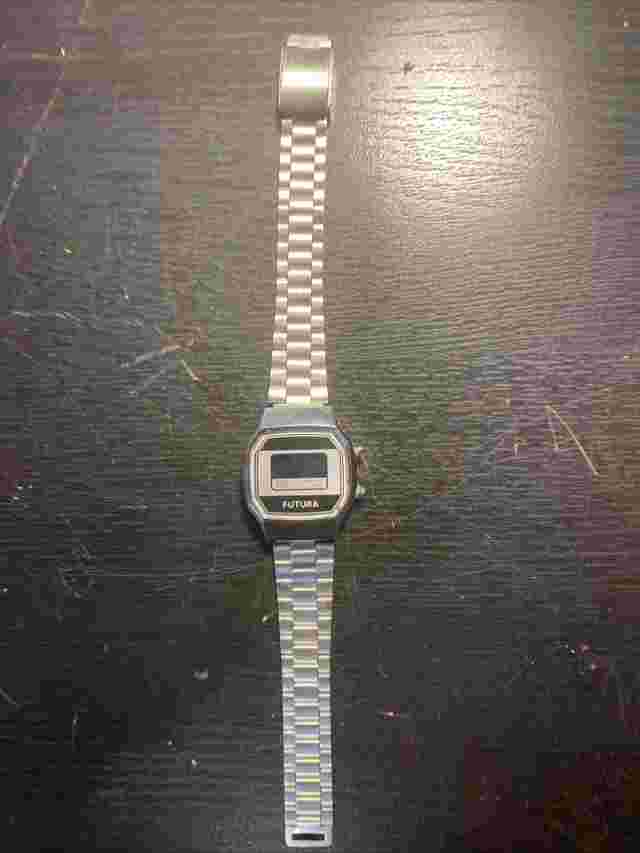Vintage Futura Quartz Digital Wrist Watch Metal Band Timepiece - Not Tested