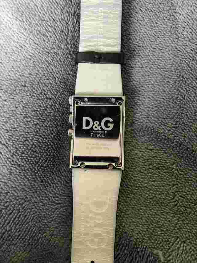 Dolce & Gabonna Ladies Watch Needs A New Battery