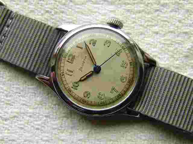 MEN'S WWII era HELVETIA General Watch MILITARY WRISTWATCH vintage good condition