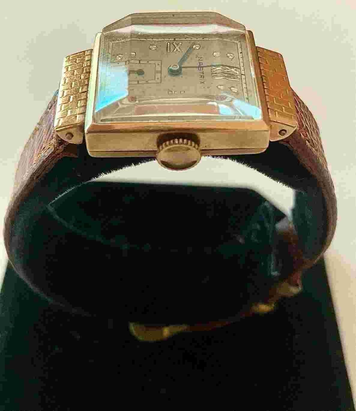 14K GOLD WORKING NASTRIX BUBBLE CASE MENS WRISTWATCH, SEE GOLD/COINS