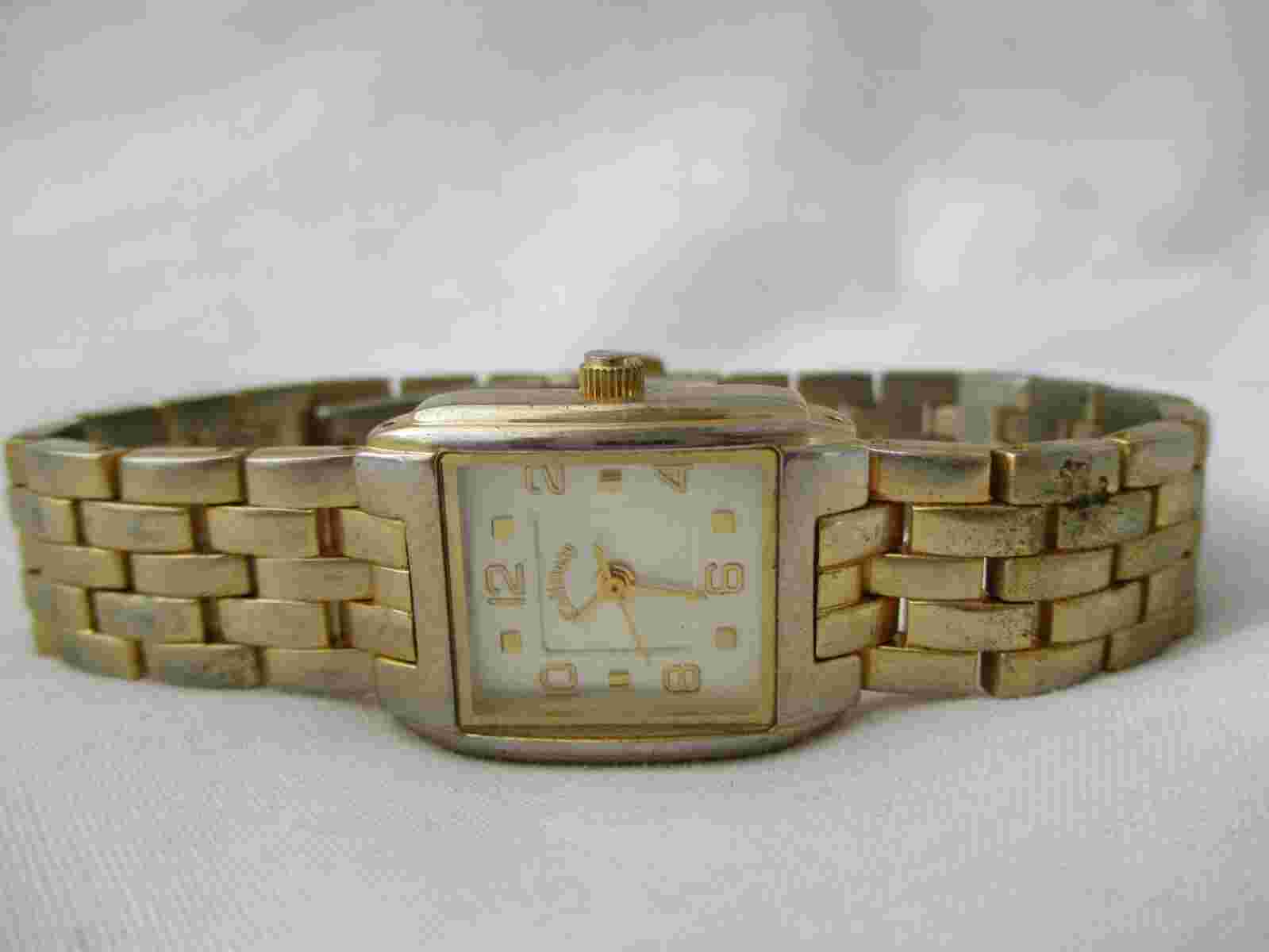 Callaway Watch Gold Tone Stainless Steel Band Rectangular Silver Tone Face