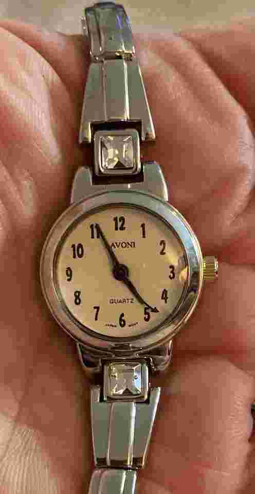 Lavoni Two Tone Watch Women 22mm Bracelet Band Sq Crystal Accents New Battery 8”