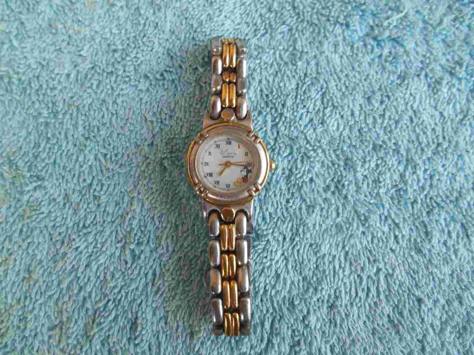 Ladies Disney time works quartz Watch mickey mouse 85 / 8145 pc11 japan WORKS!
