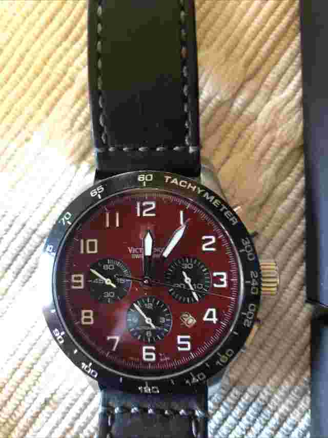 VICTORINOX SWISS ARMY MACH VI 24785 RED Dial BLACK DIAL OUTSTANDING TIMEPIECE