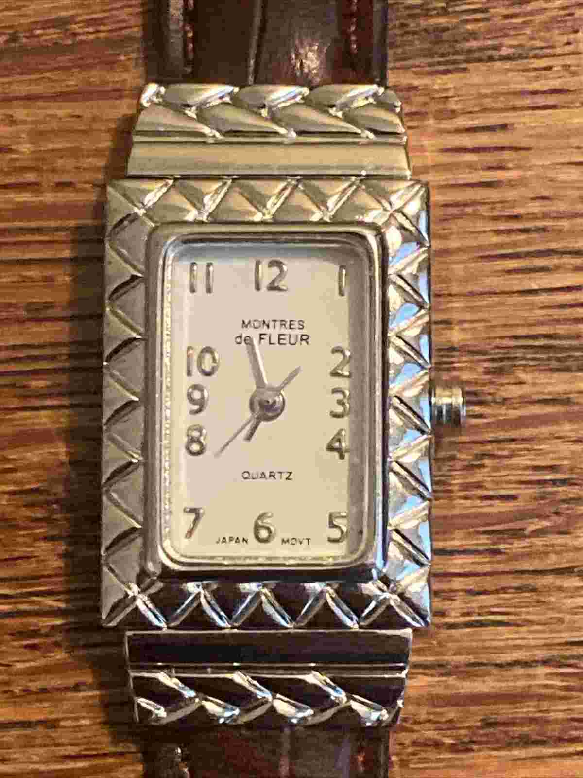 Montres de Fleur Quartz Japan Movement Wristwatch Silver Brown Leather Band