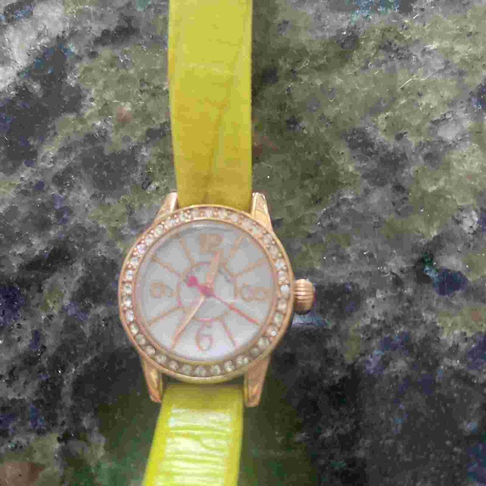 Betsy Johnson Xox Betsey Bling Watch Yellow Leather Band Vintage