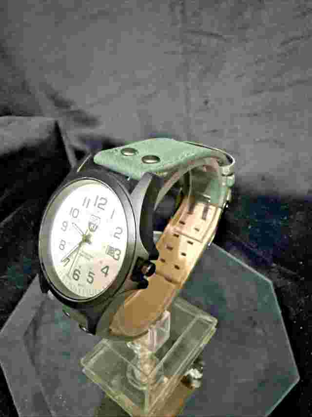 SOKI Mens Casual Wristwatch Quartz Leather Strap Watch