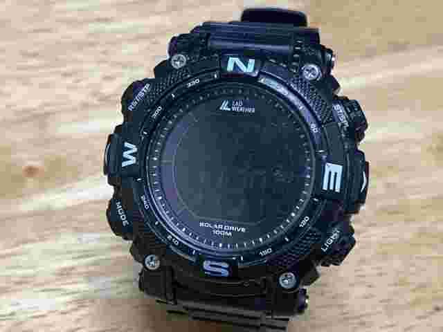 LAD Weather Quartz Watch Solar Master Men Reverse LCD Digital ~ Run With Issues