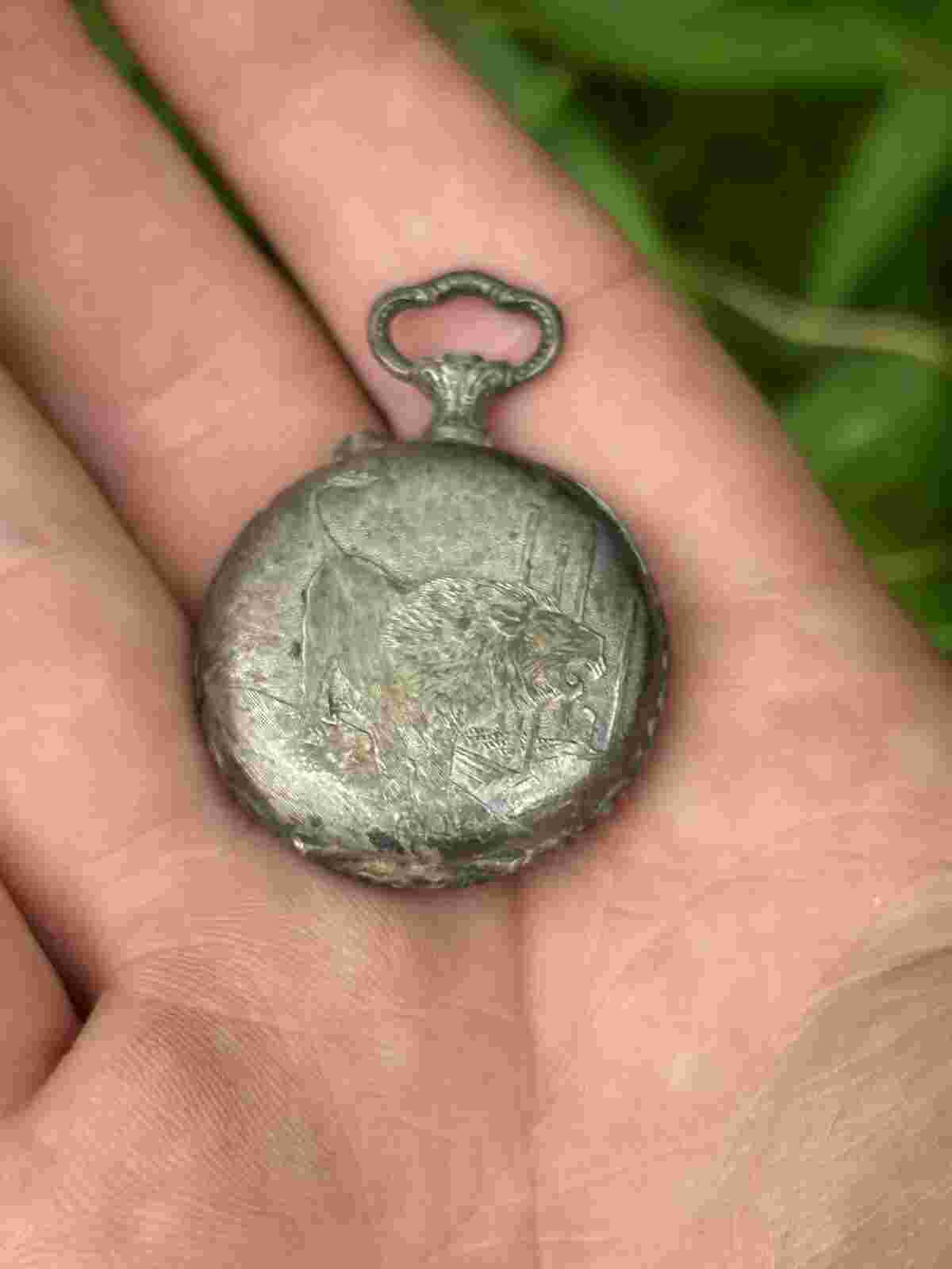 Pocket Watch & Peugeot & Advertising & Automotive