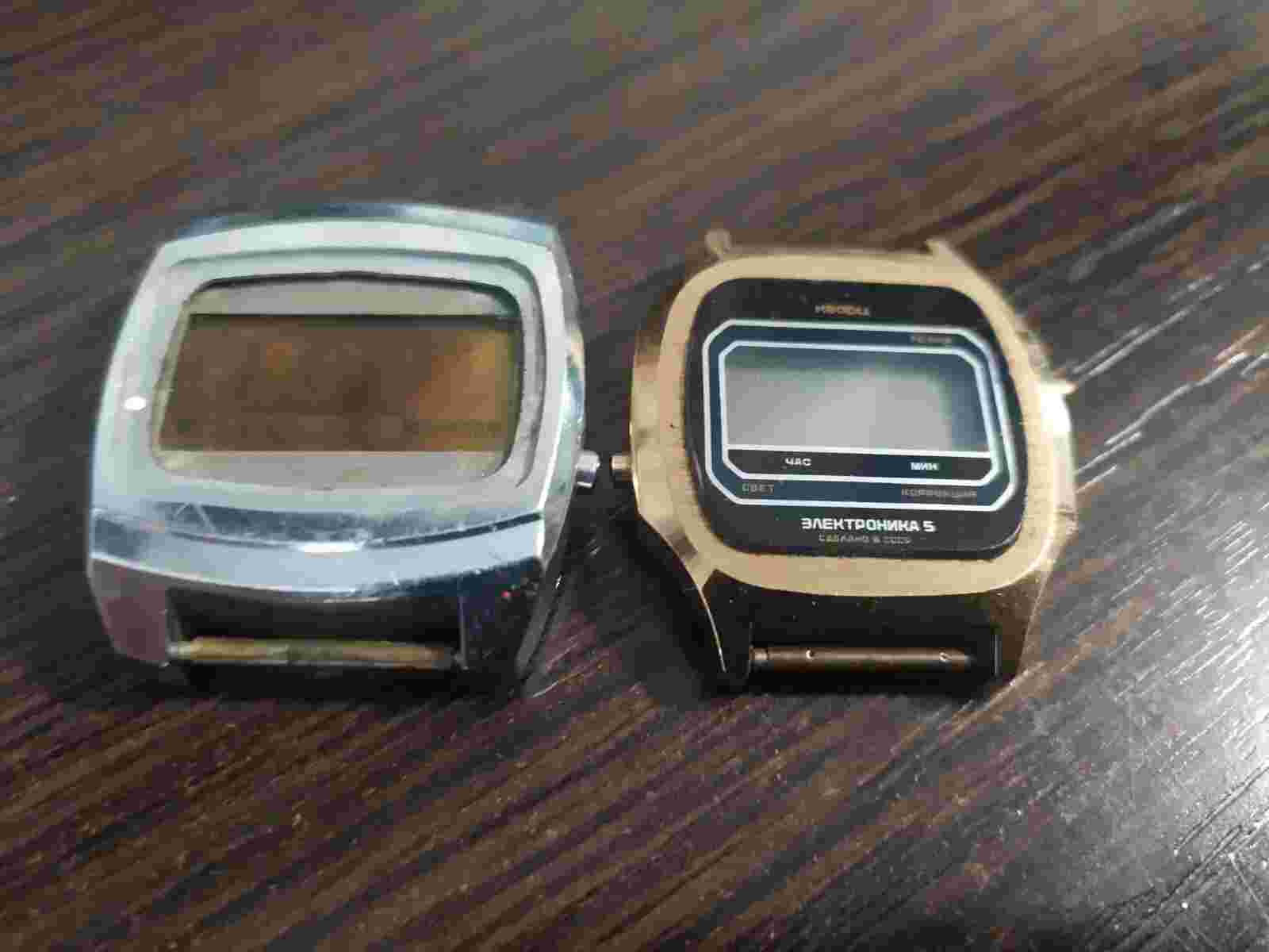 Electronika Vintage watches Quartz Soviet wristwatch set of 2 pieces  USSR