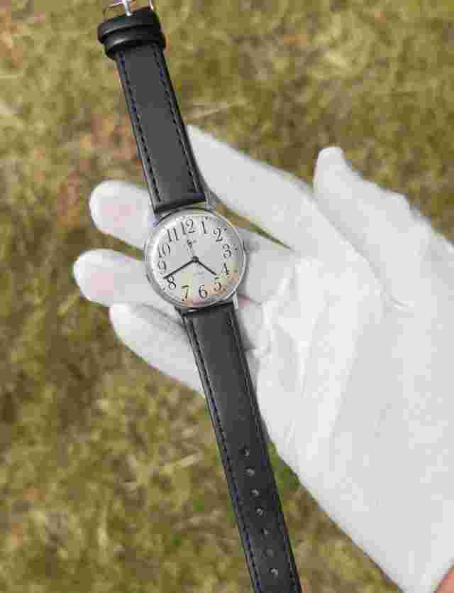 Vintage Soviet Watch Luch Ultra Thin Classic USSR Made Wristwatch Perfect 1980s