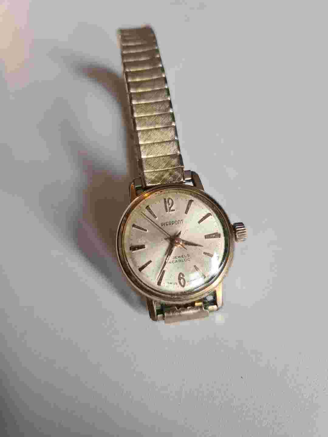 Pierpont Wind Up 17 Jewels Swiss Made Vintage Model 1829
