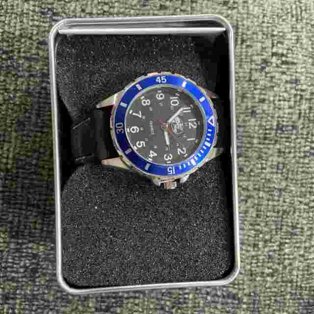 Bass Pro Shops Mens Blue Dial Round  Case Canvas Watch With Box Not Working
