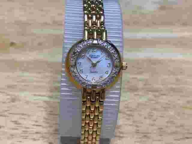 Vintage Adolfo Lady Gold Tone 4 Real Diamonds MOP Analog Quartz Watch~New Batter