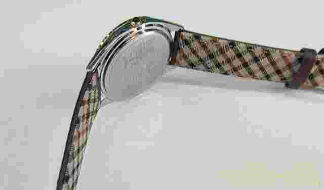 Daks WR0041WE Quartz Analog Watch, Classic Design, Silver Tone