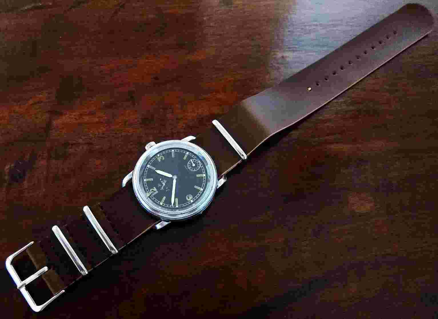 Collectible Rare Antique HELVETIA Pilot Aviator Wrist Watch - Working Condition