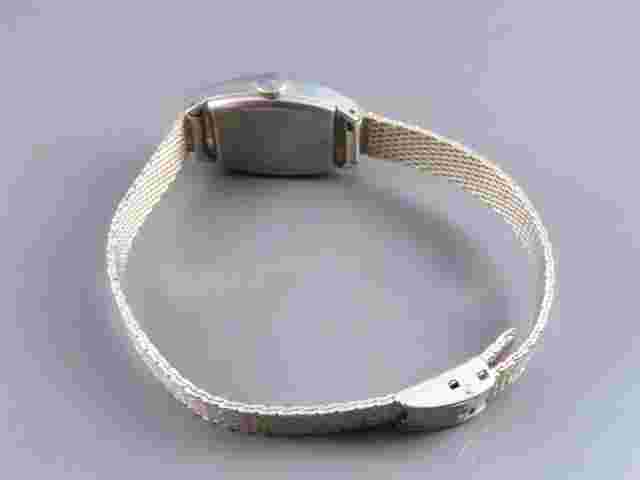 LE GANT LEGANT VTG WATCH Textured Silver Tone MESH BRACELET Retro Style 17j RUNS