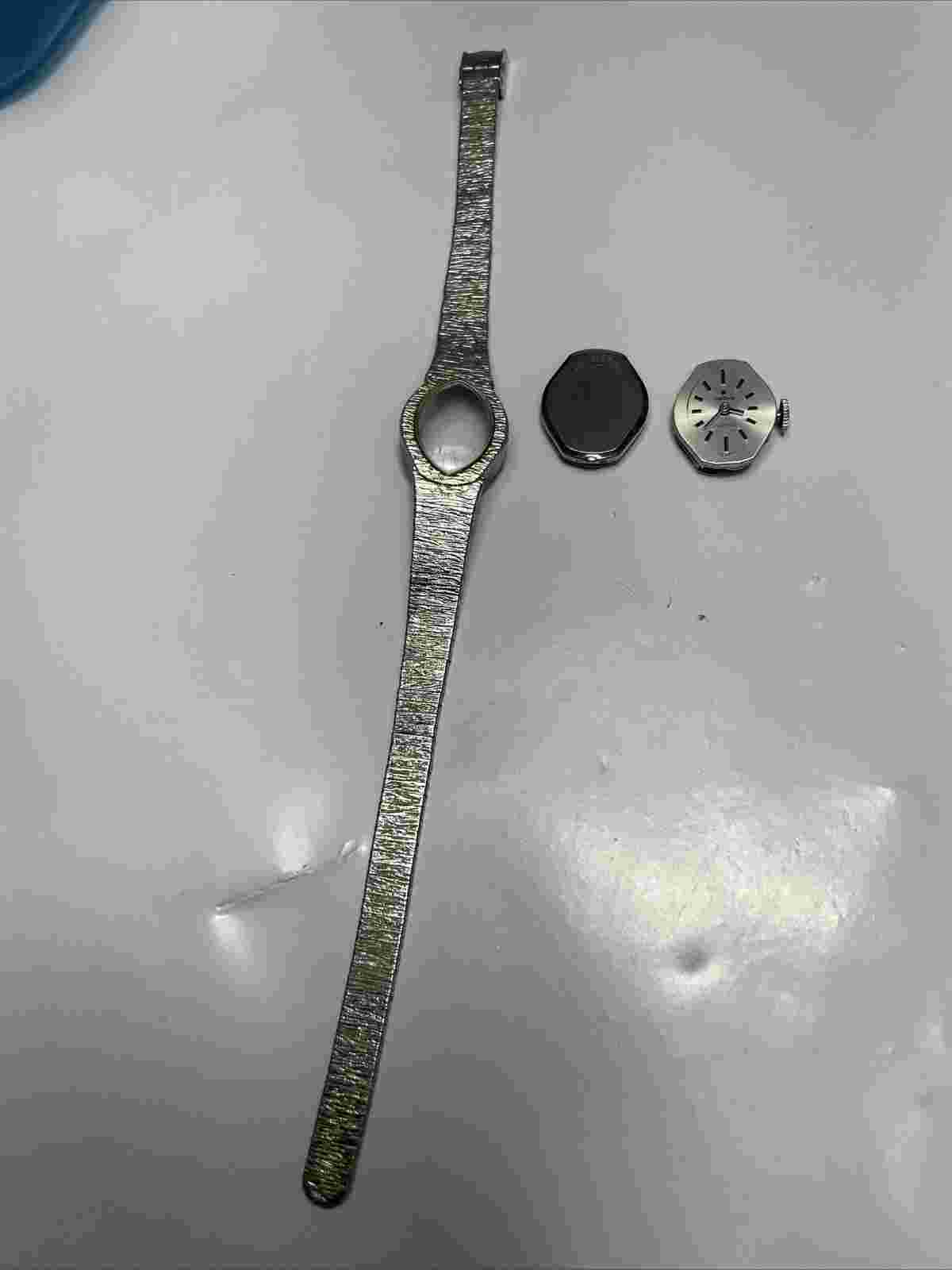Vintage Stellaris 17 Jewels Ladies Mechanical Windup Wristwatch for parts/repair