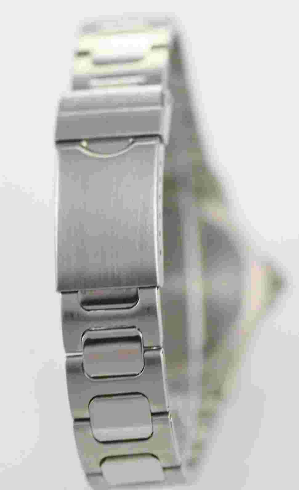 Majestron White Men's St Steel Silver 24hr Quartz Battery Watch