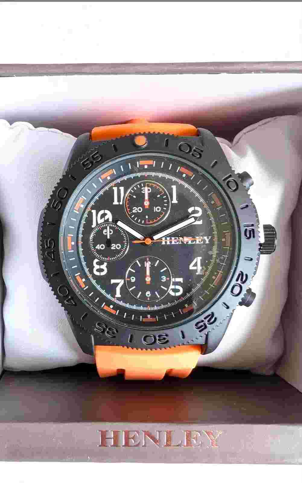 Henley Watch - Unisex - silicone Strap - Water Resistant - Orange