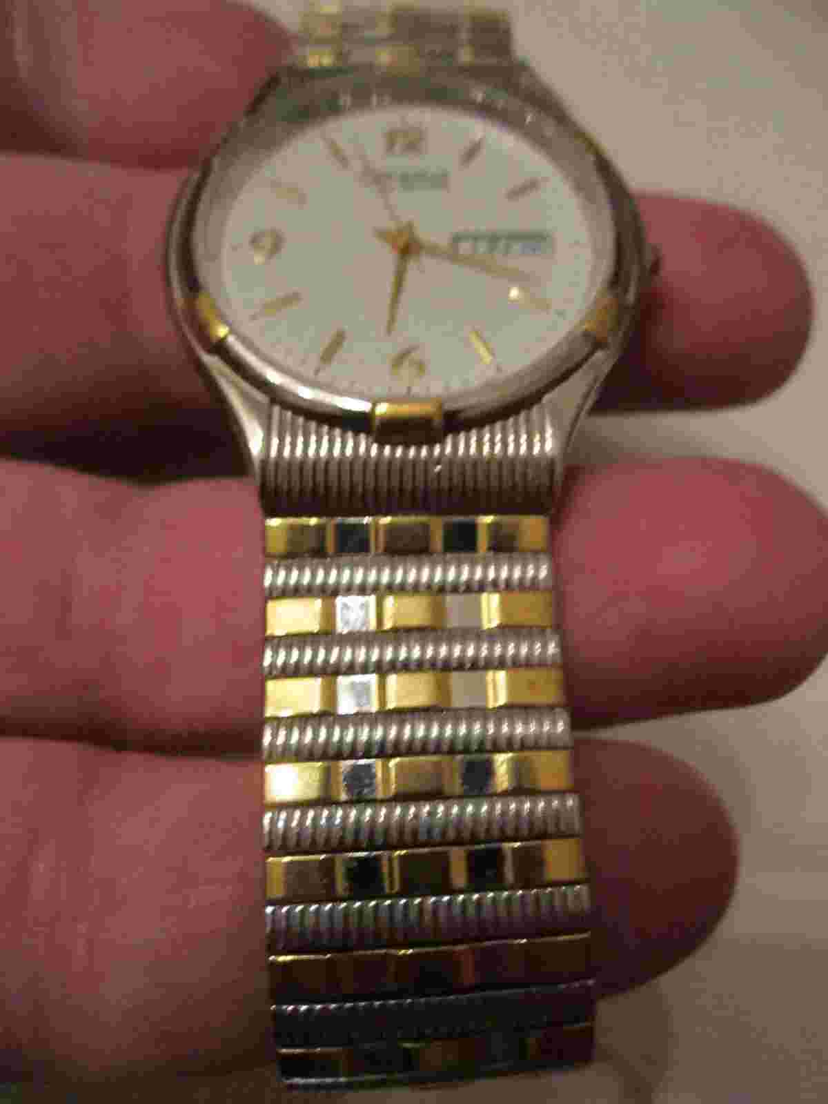 CARAVELLE BY BULOVA WATCH QUARTZ - SPECTACULAR CONDITION TWO TONE  BBA-23