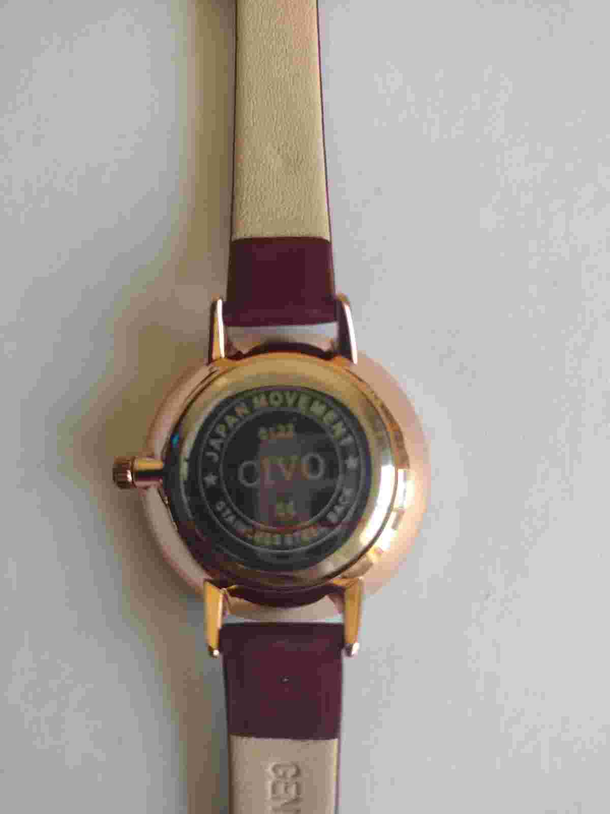 Civo Womens Watch 8122 Leather Strap And Case