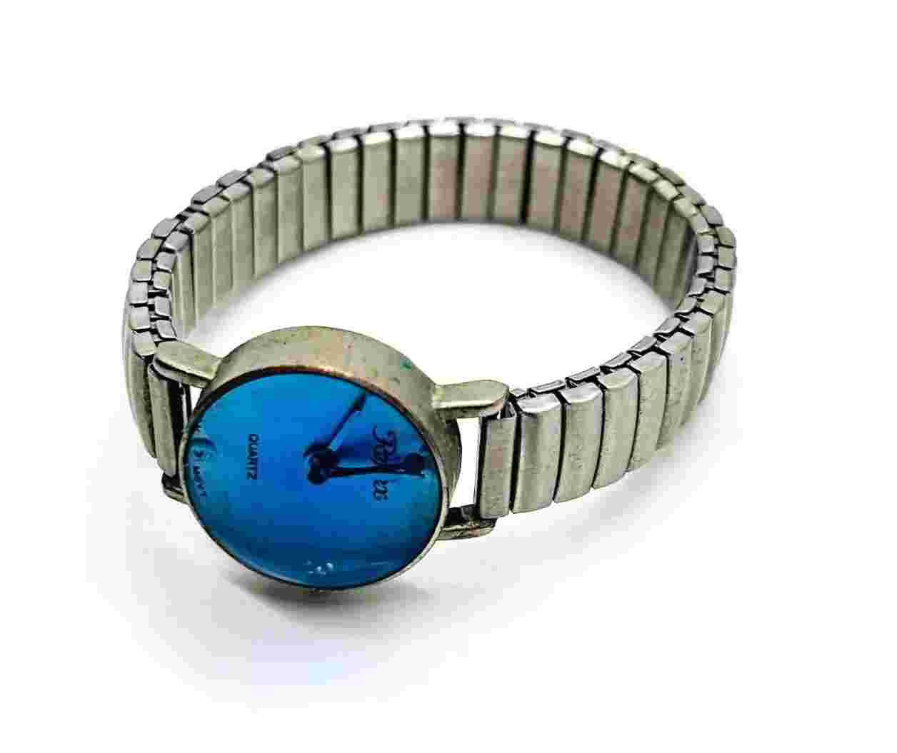 **(A63) Fine Silver Plate Reflex Quartz Wristwatch