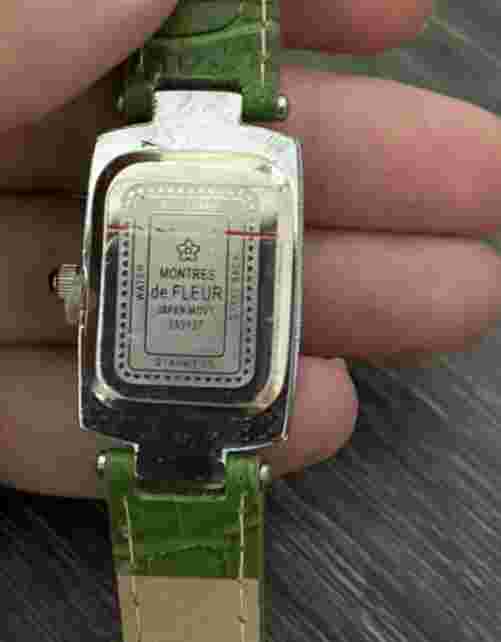 Montres De Fleur Women's Quartz Face Analog Watch Needs New Battery
