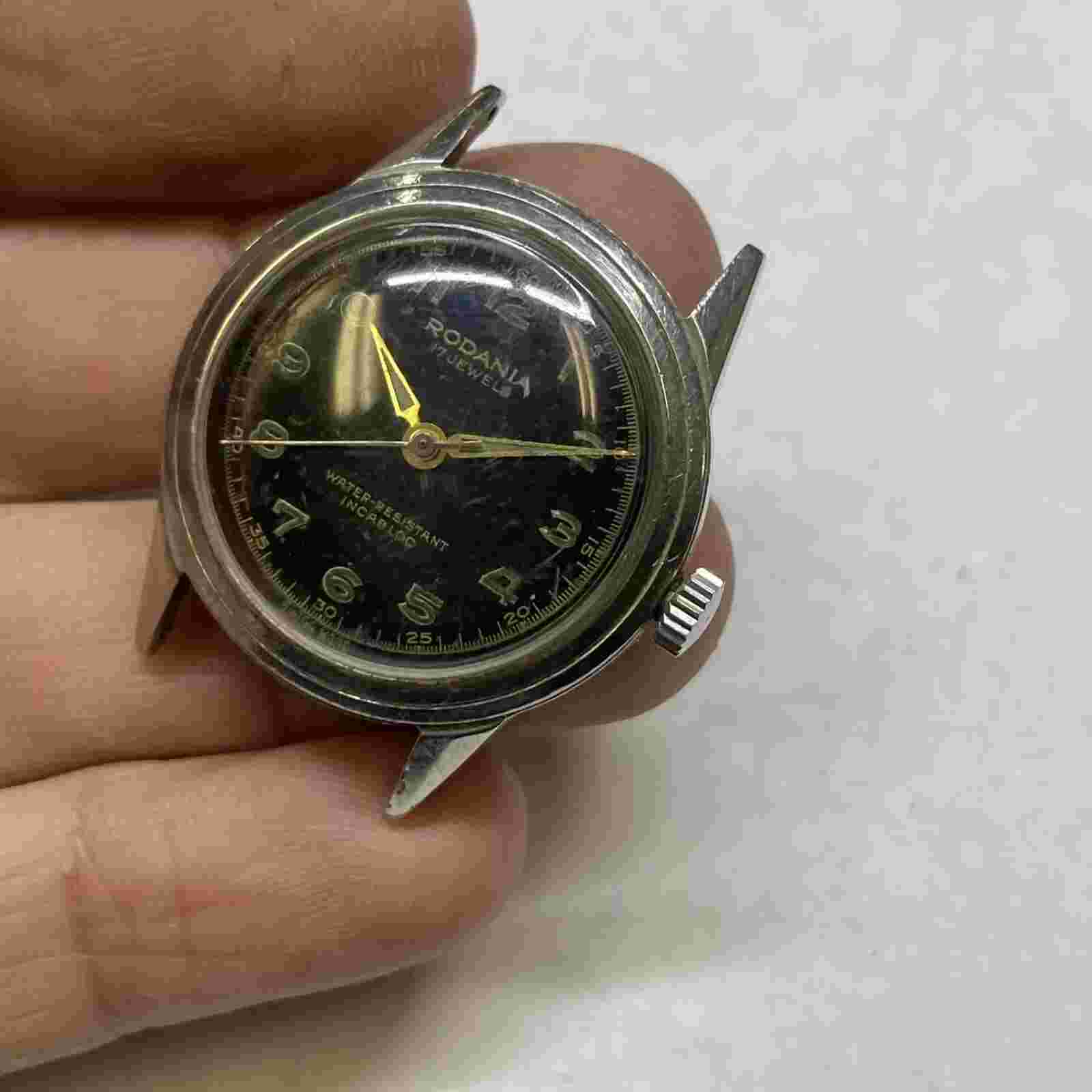 vintage mens military Rodina wristwatch runs and keeps time solid SS case