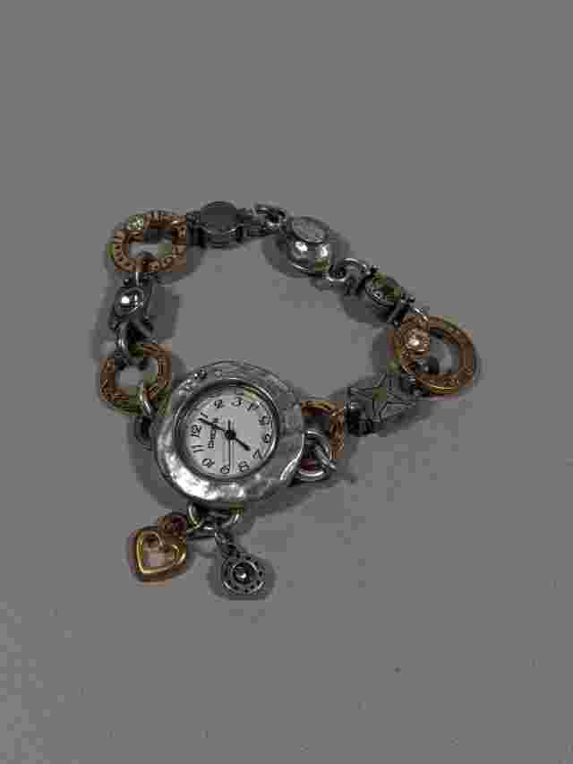 Chico's Round Silver Tone Case 29 mm Joy Hope Heart Link Bracelet Band Watch