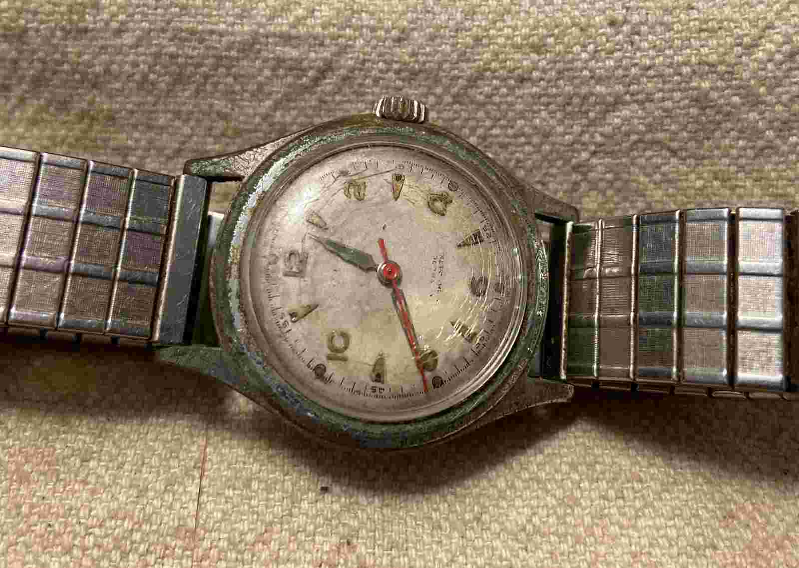 Vintage Men’s Savoy Swiss 7 Jewel Wristwatch- Working
