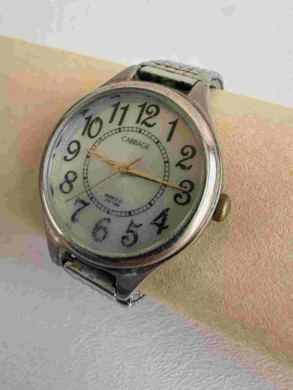 Vintage Carriage Timex Women’s Watch 30mm Face 11mm Band Water Resistant