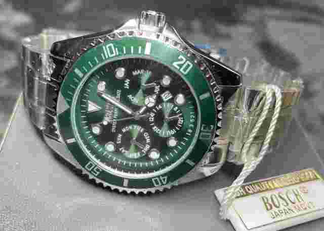 BOSCK SPORTS  MEN'S WRISTWATCH ANALOG QUARTZ DIVERS STYLE GREEN