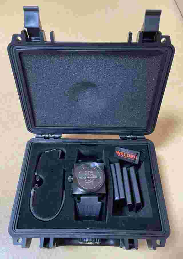 Welder K26-5300 watch with diver case & 4 color bezels, leather straps