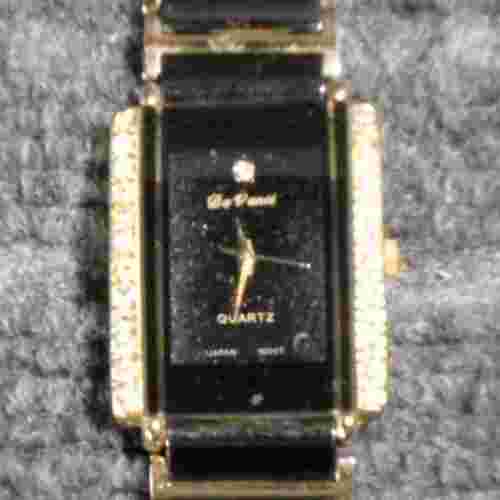 Da Vinci Black Dial Crystals Quartz Women's Watch Gold Tone Band Needs Battery