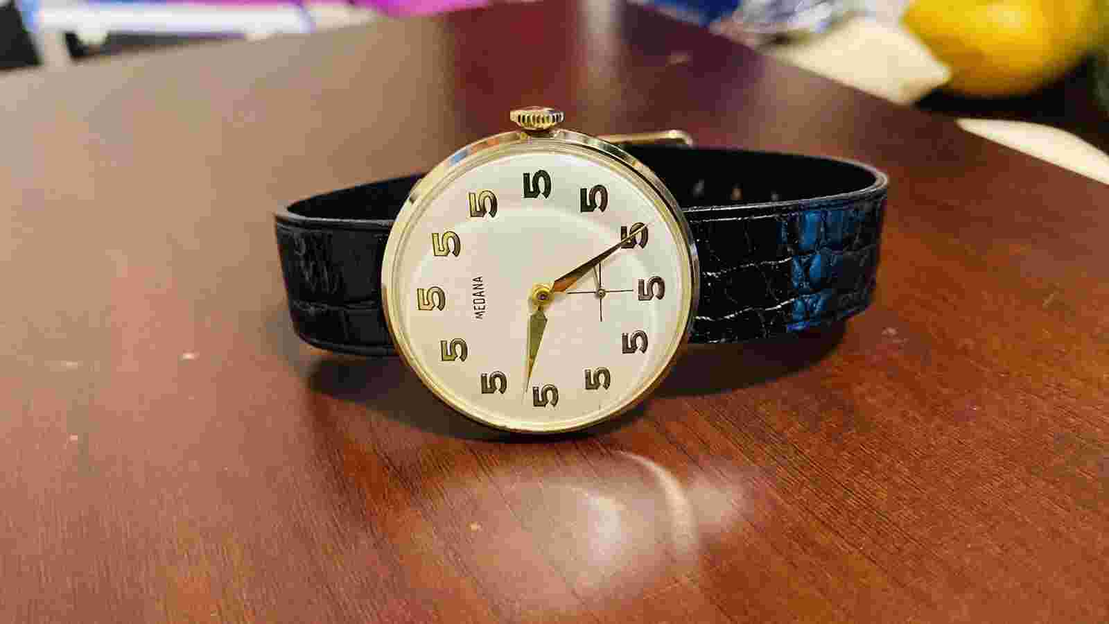 Vintage Medana “Happy Hour Always 5 O'Clock” Swiss Watch All Fives Alligatorcalf