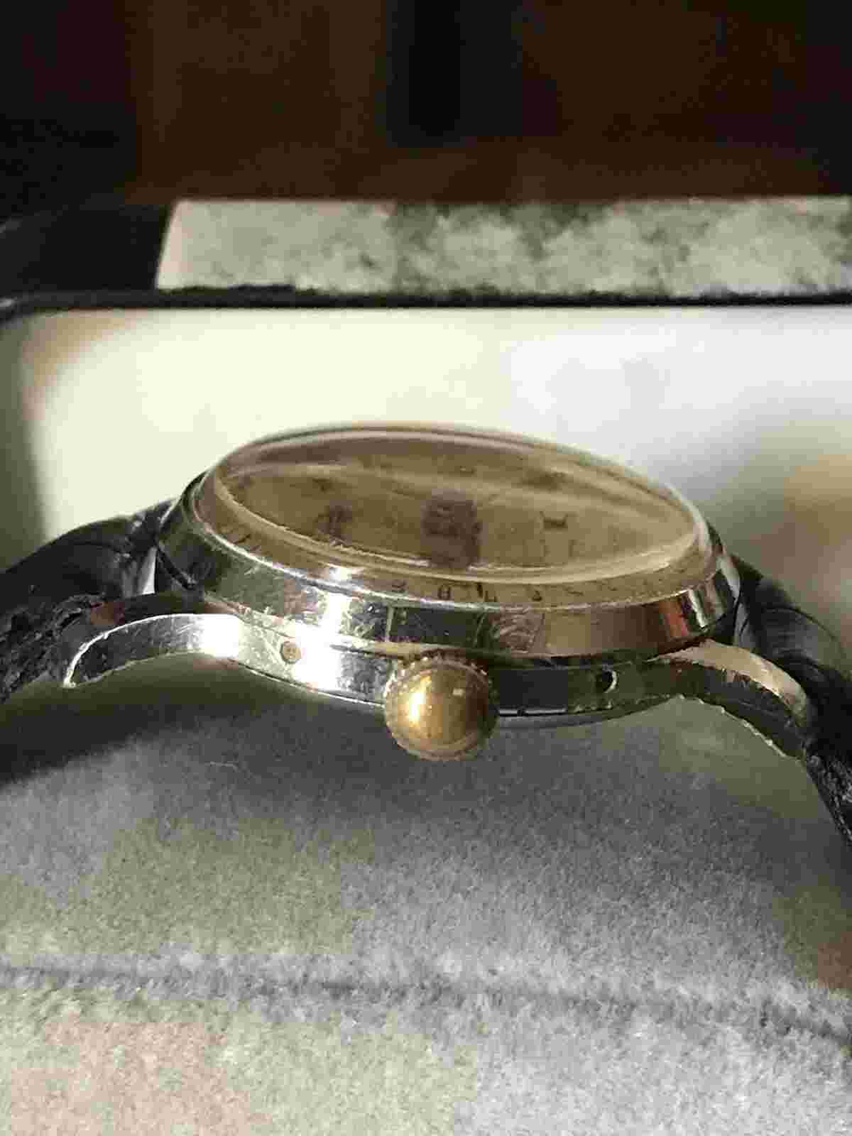 Vintage Britix Triple-Date 17-Jewels Manual-Wind Wristwatch