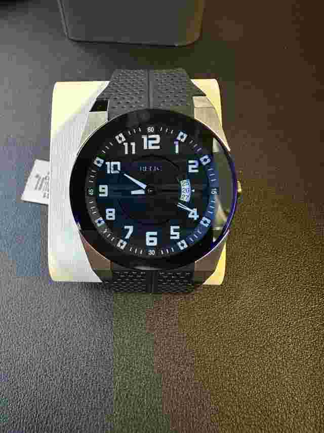 Relic by Fossil Wrist Watch Mens ZR11861 Analog Quartz Silicone Strap Black BOX