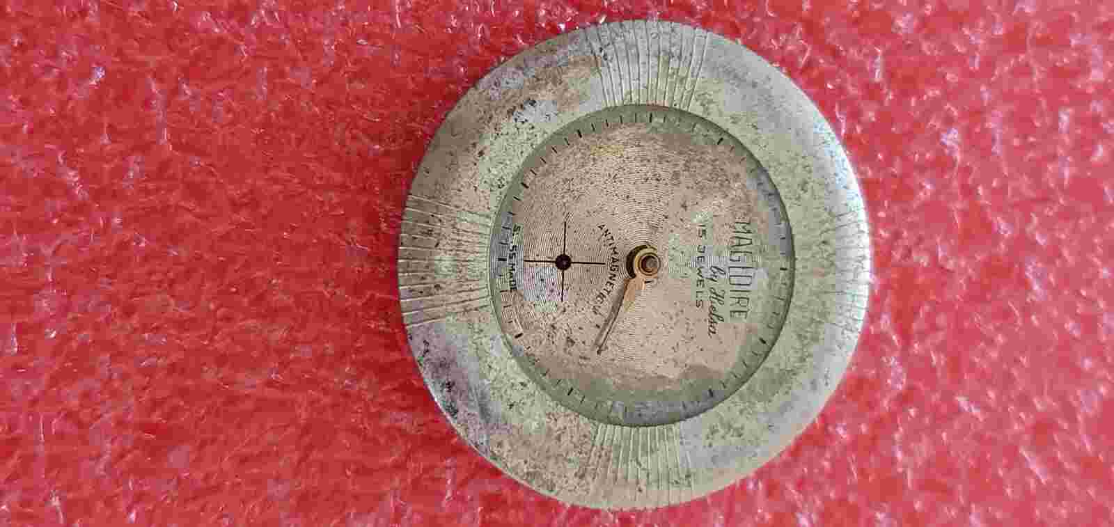 movement magloire by felsa cal. f 34 dial 31 movement old watch X parts vintage