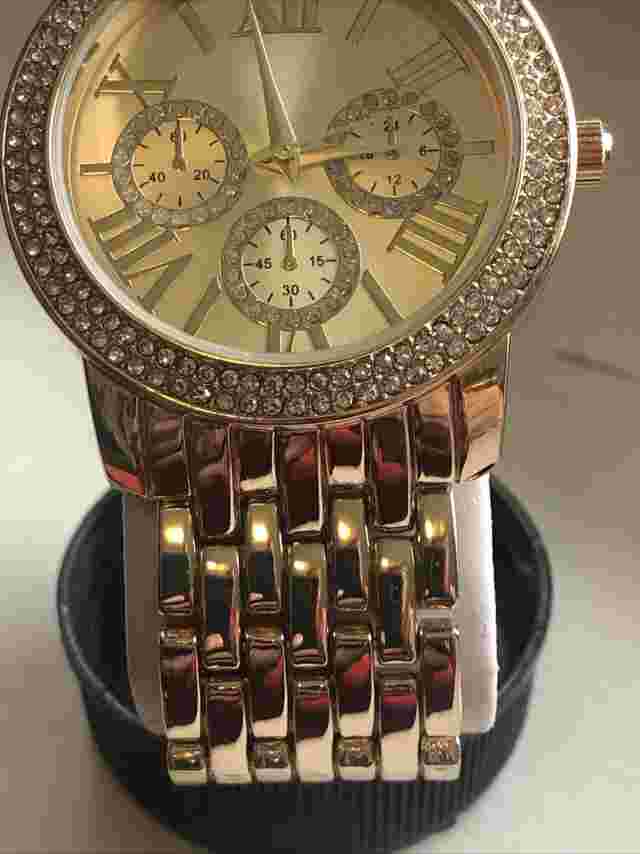 Gold Tone Quartz Watch NEW BATTERY