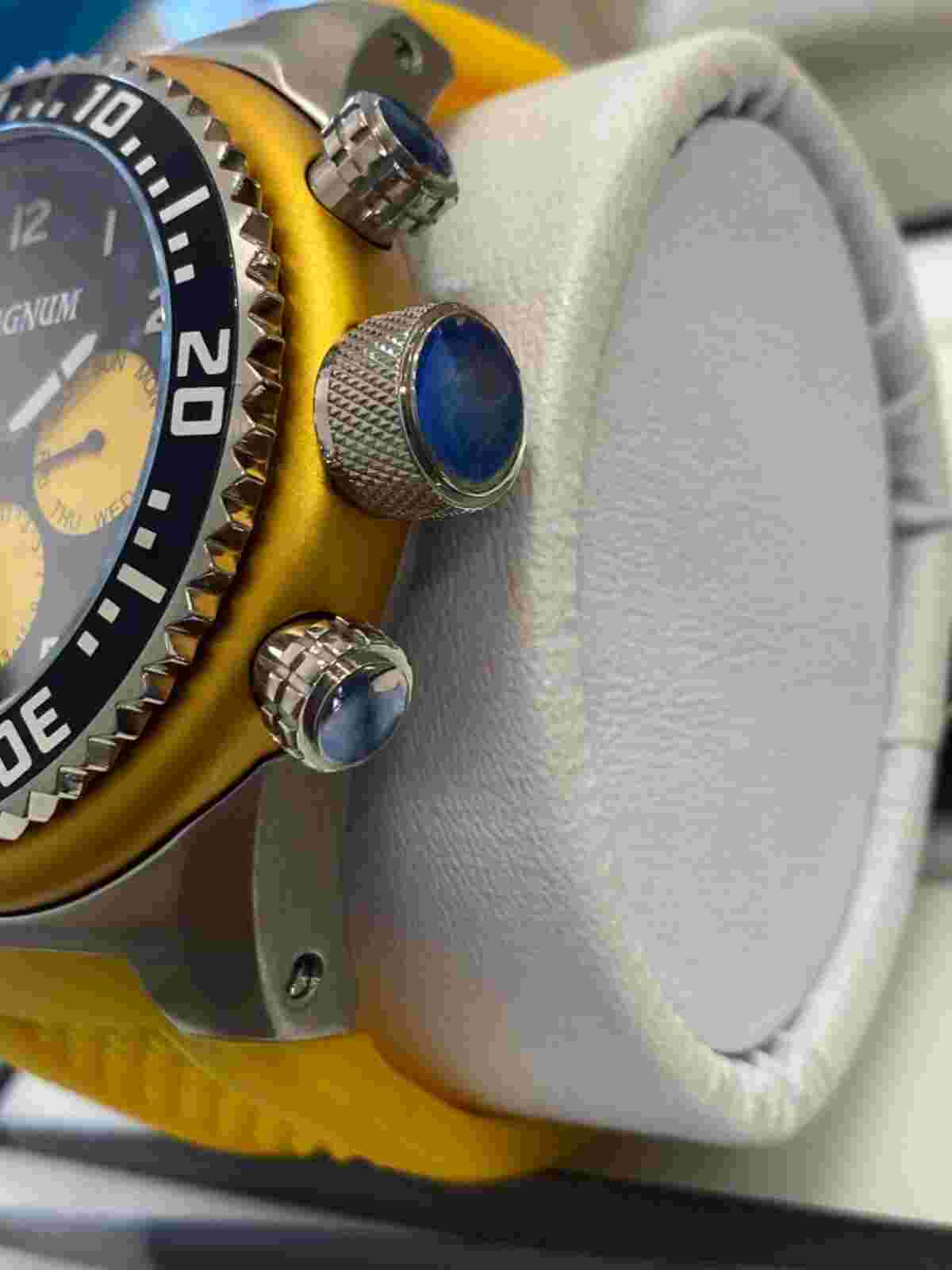 Brand NEW Magnum Watch 48.00 mm . BRAND NEW BATTERY INSTALLED