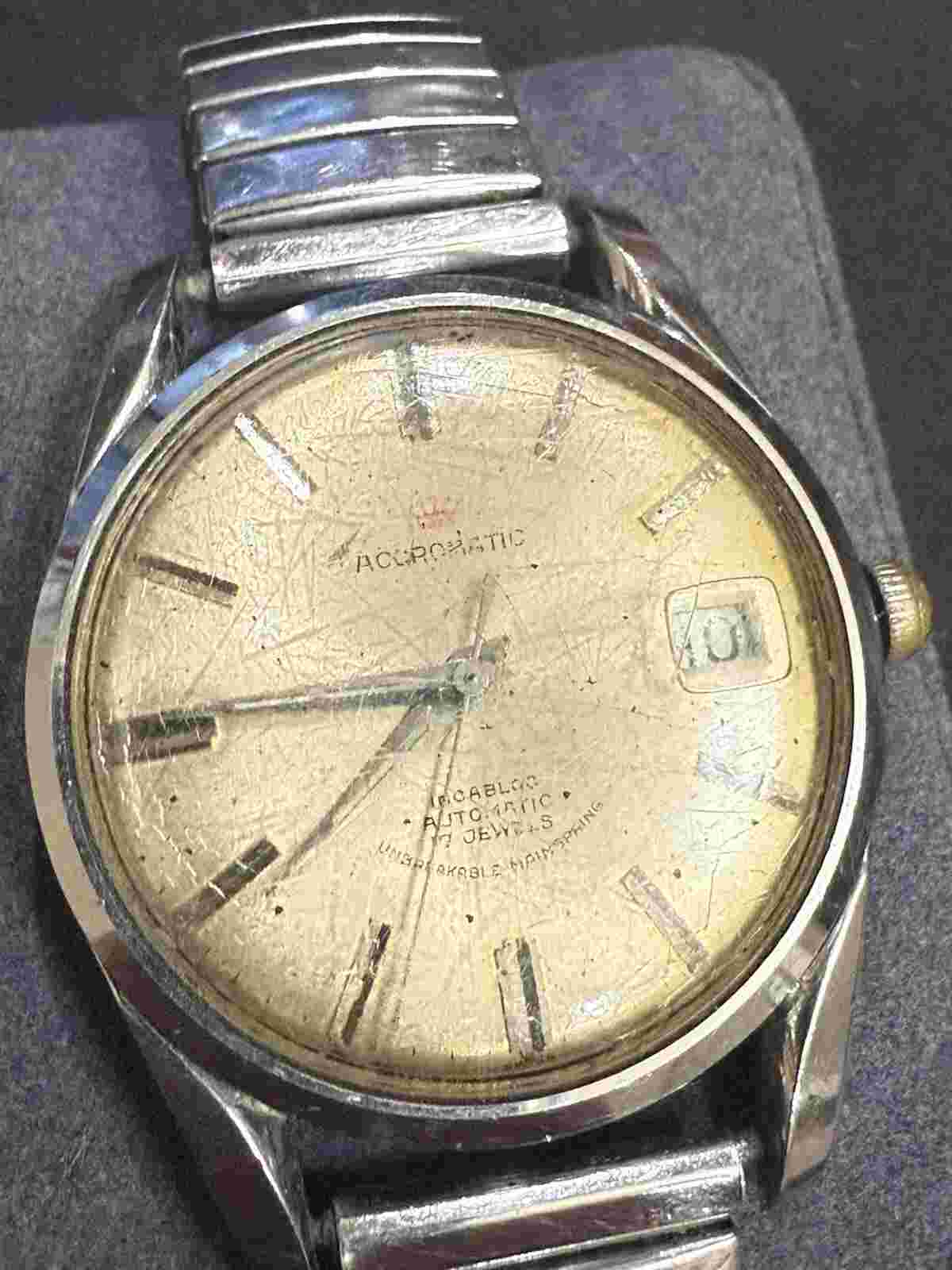 Vintage Accromatic 17 Jewels Incabloc Automatic Watch Date Unbreakable Mainsprin