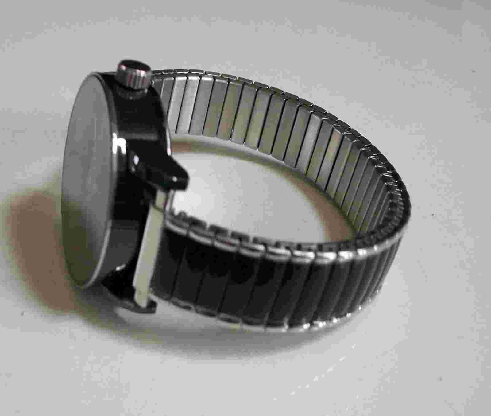 Men's Stretch Band Black/Silver Finish Fashion Casual Watch